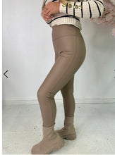 Load image into Gallery viewer, &quot;Laura&quot; PU leggings
